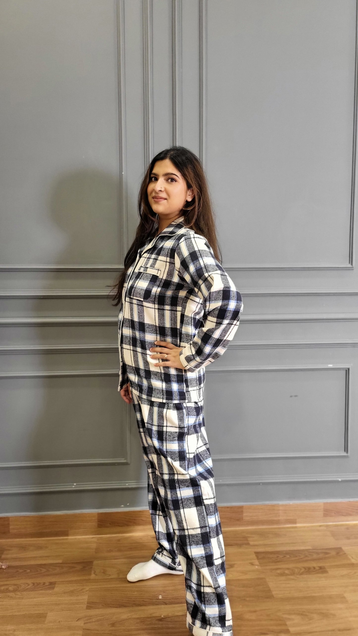 Blue Checkered Women's Winter Flannel Nightsuit Set