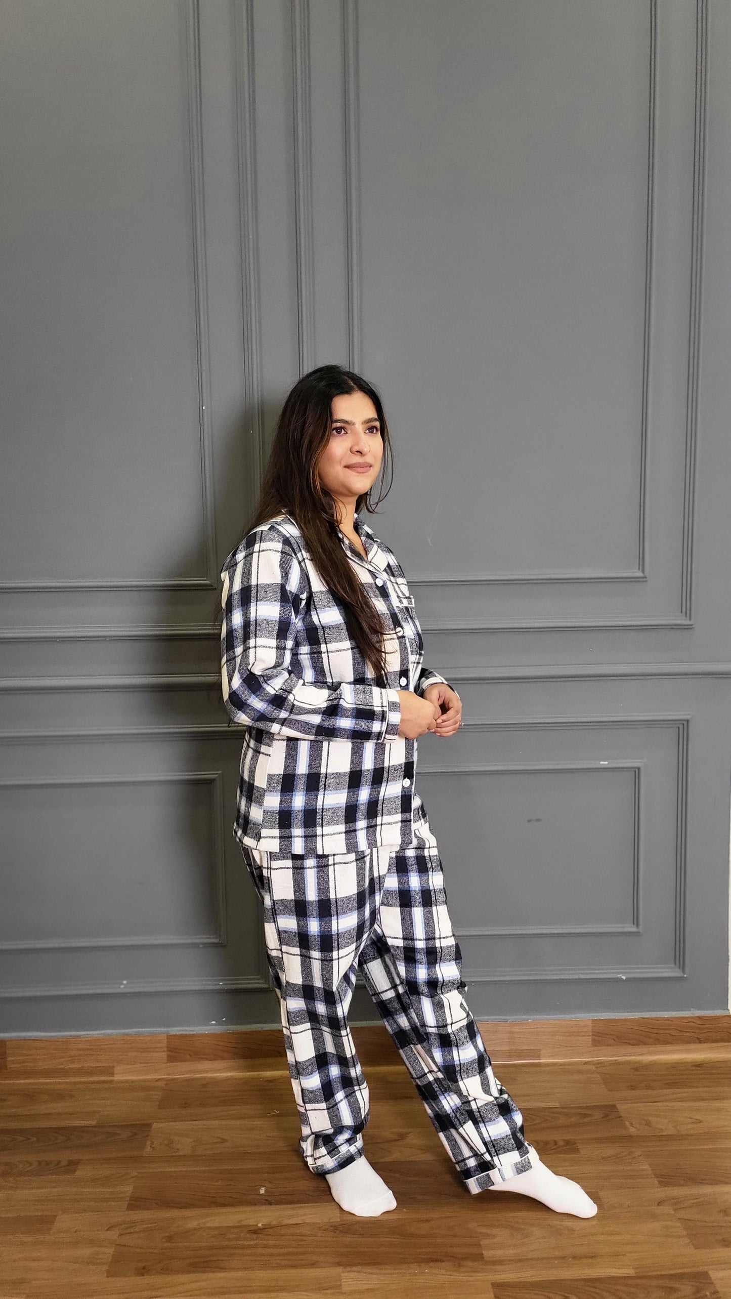 Blue Checkered Women's Winter Flannel Nightsuit Set
