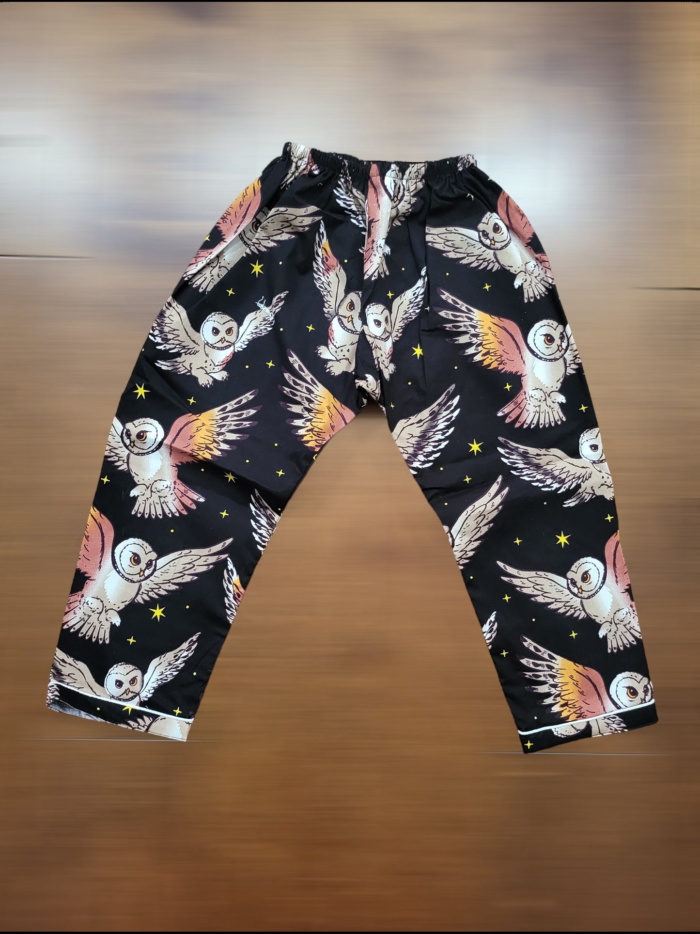Comfortable and cozy black nightsuit with owl print, suitable for boys and girls from 1 to 14 years old who love to snuggle up at night