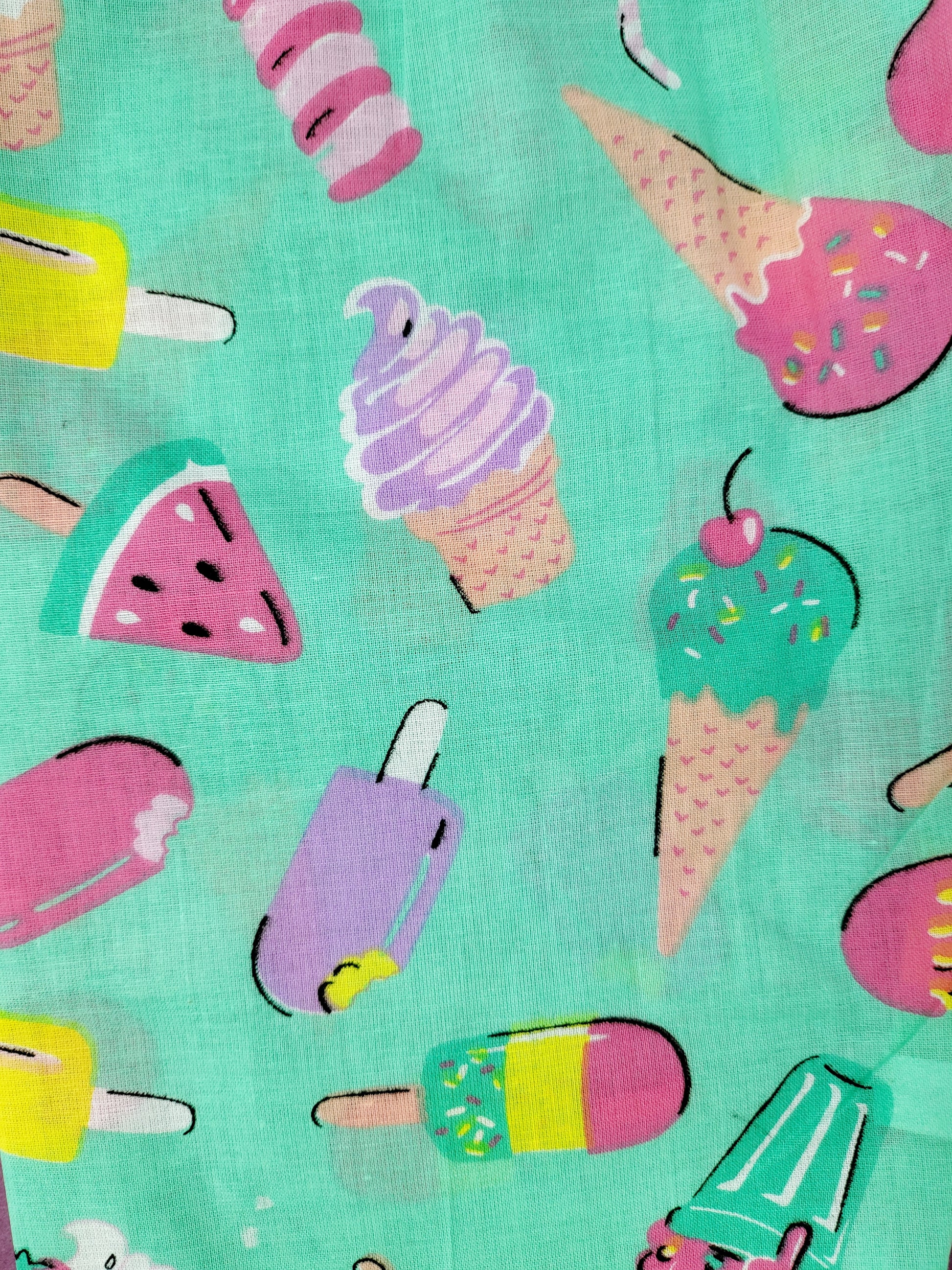 Stylish and Comfortable Night Suit with All-Over Ice Cream Pattern - Freesia array
