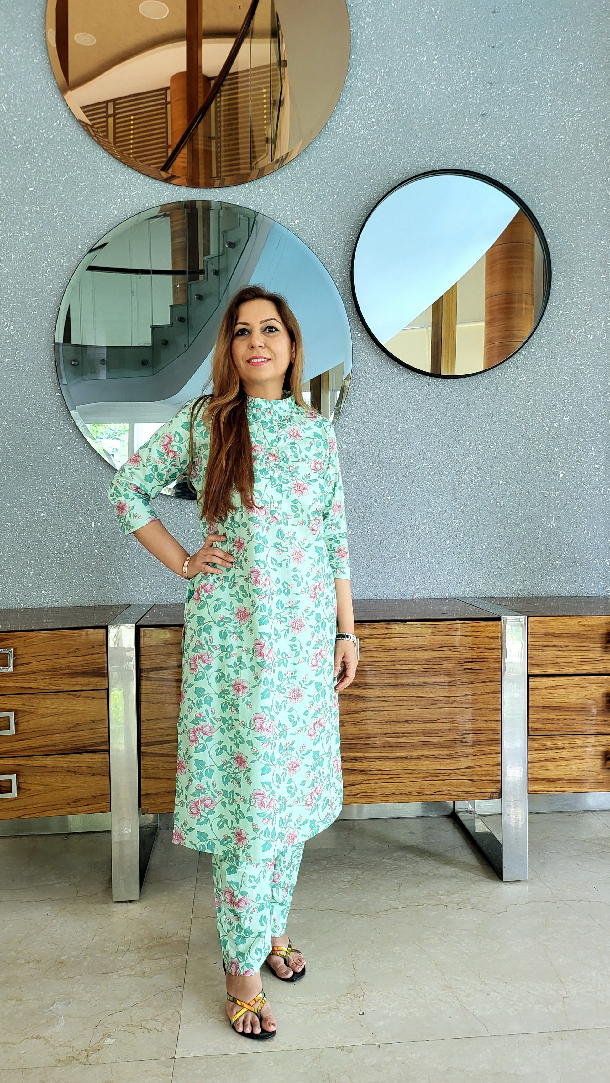 Comfortable Mint green ethnic cotton kurta for ladies
