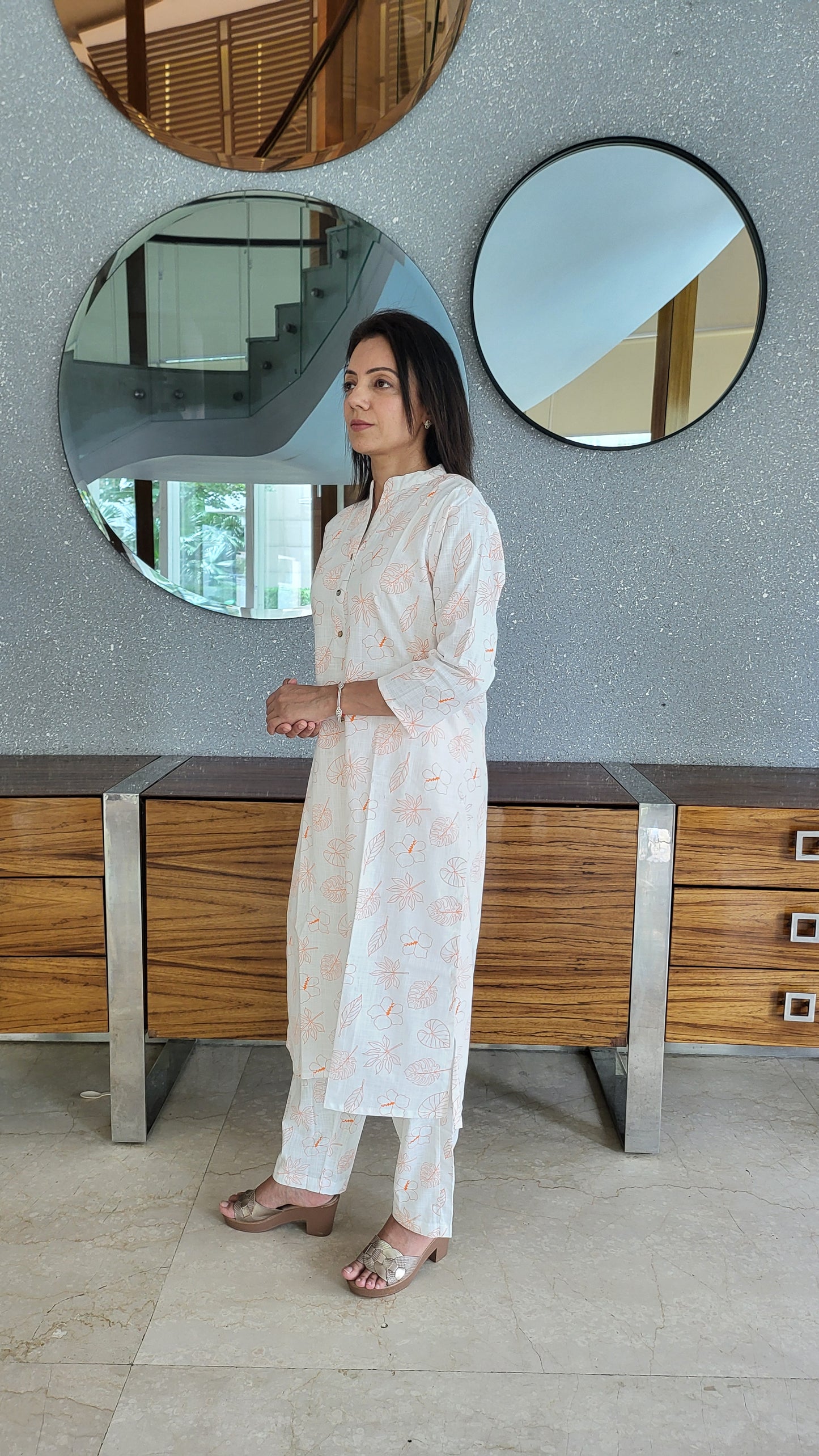 Orange and white Leaf print Cotton Kurta with Pants