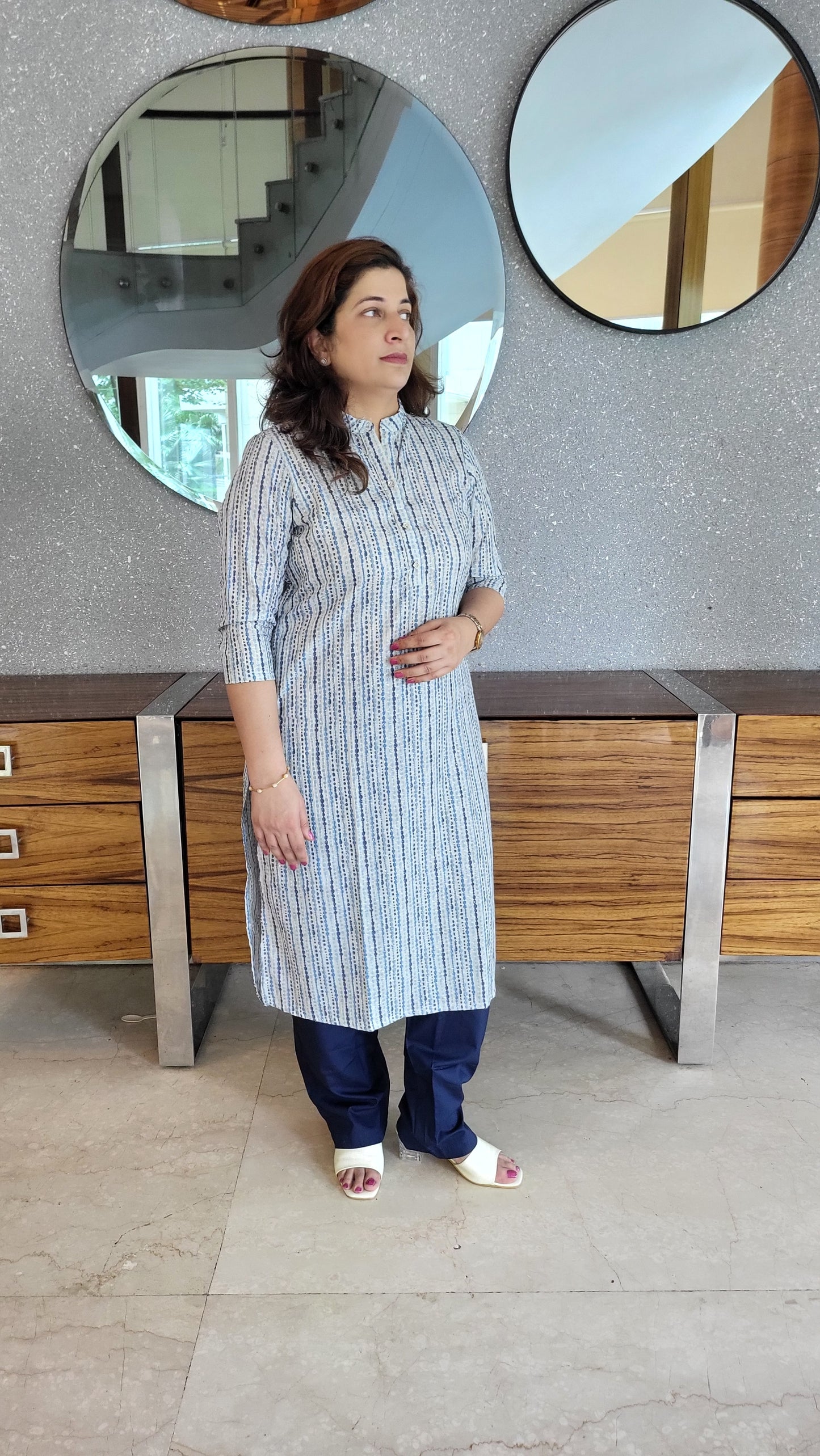Blue Textured Embroided Cotton Kurta with Pants