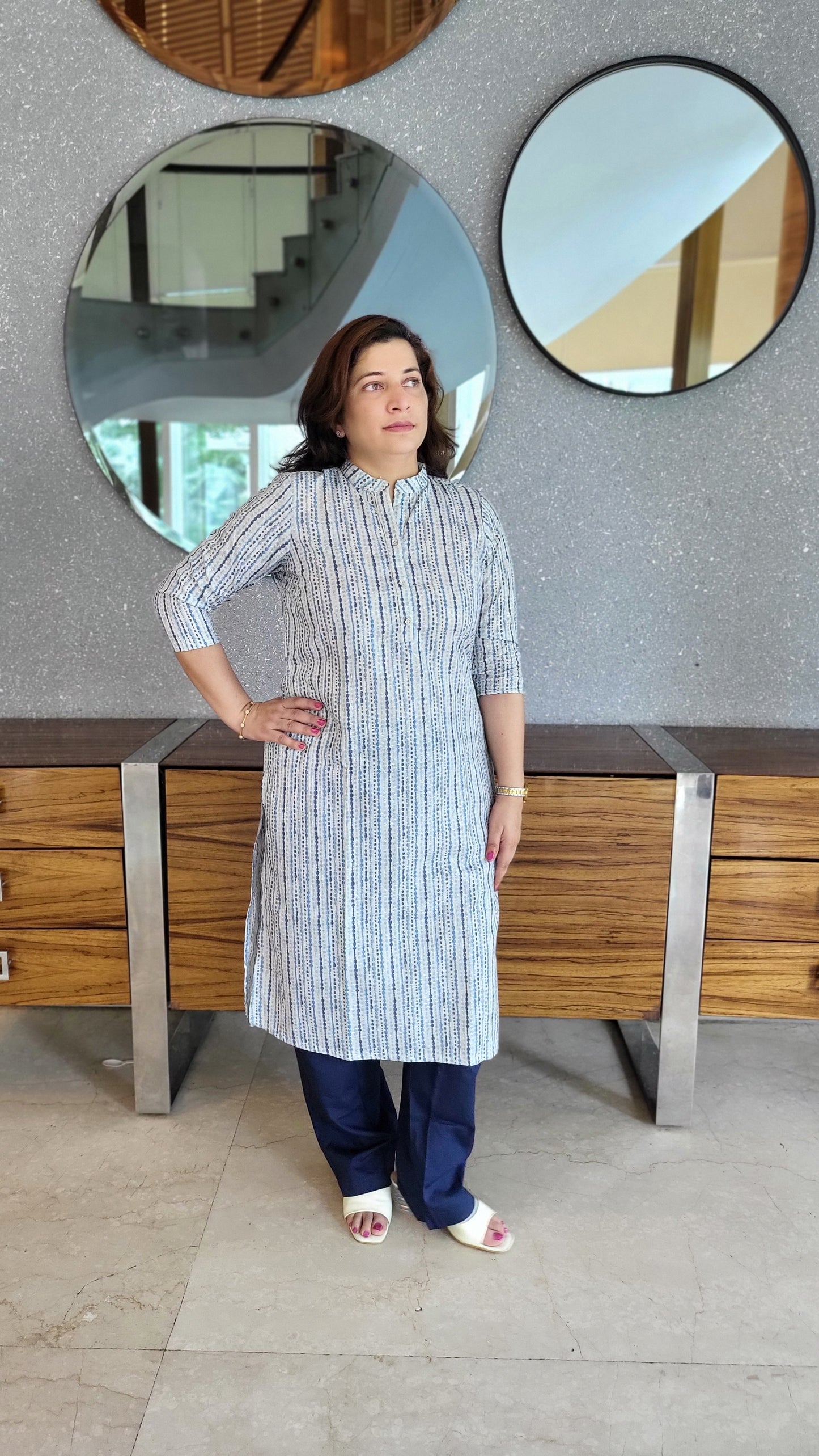 Blue Textured Embroided Cotton Kurta with Pants
