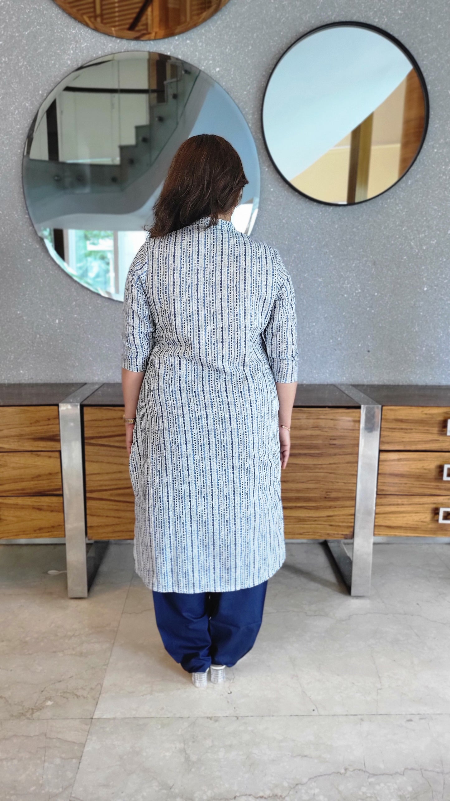 Blue Textured Embroided Cotton Kurta with Pants