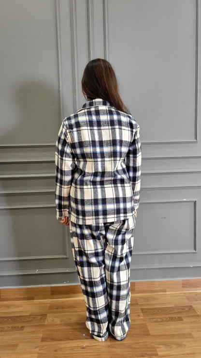 Blue Checkered Women's Winter Flannel Nightsuit Set