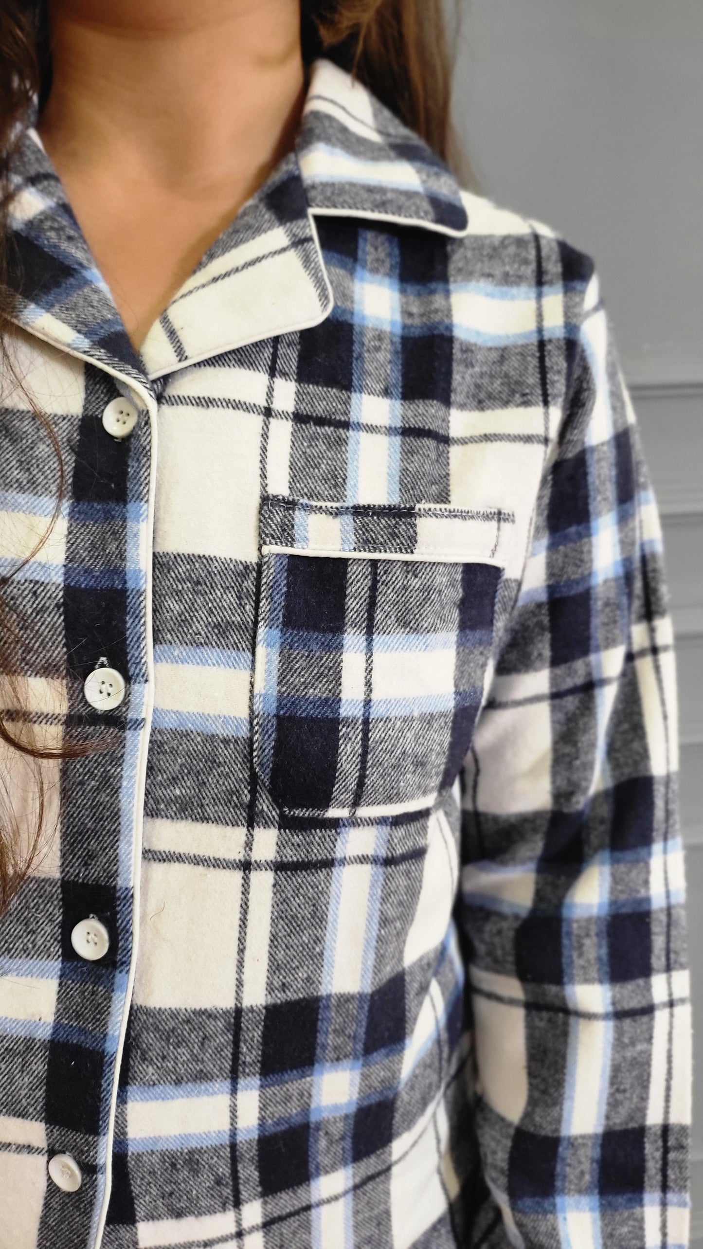 Blue Checkered Women's Winter Flannel Nightsuit Set