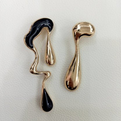 Eramel Golden and Black Earings