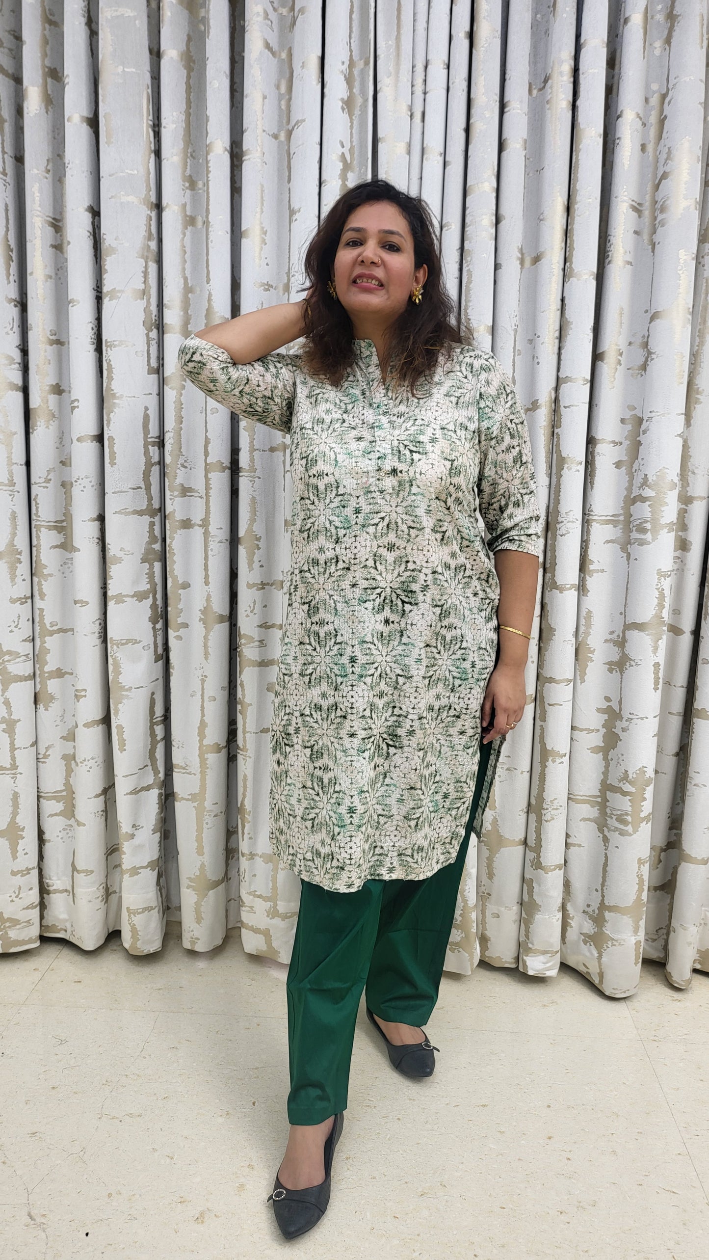 Green Textured Embroided Cotton Kurta with Pants