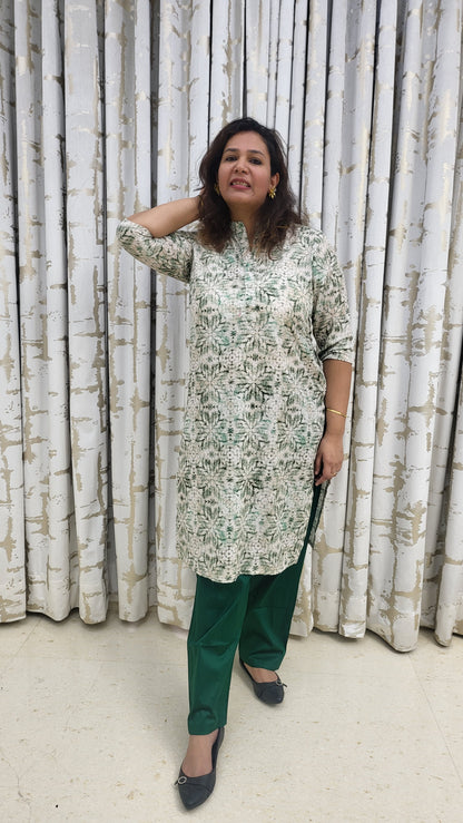 Green Textured Embroided Cotton Kurta with Pants