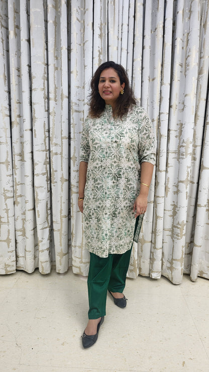 Green Textured Embroided Cotton Kurta with Pants