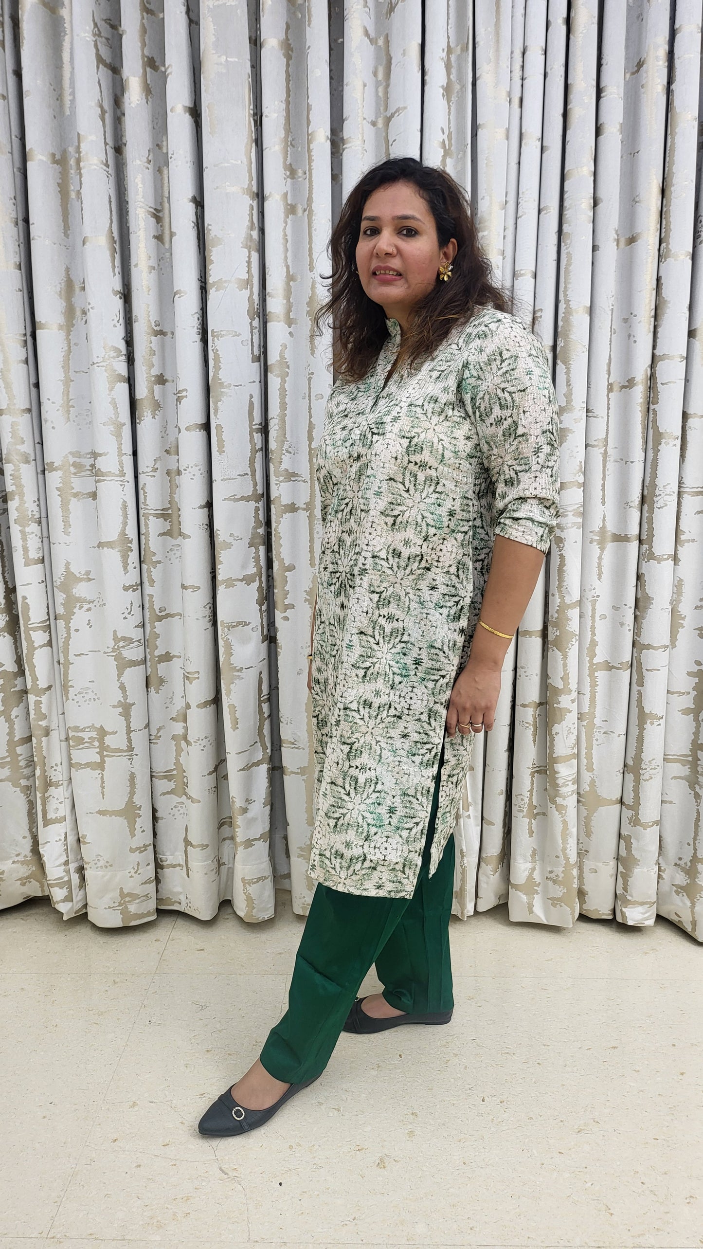 Green Textured Embroided Cotton Kurta with Pants