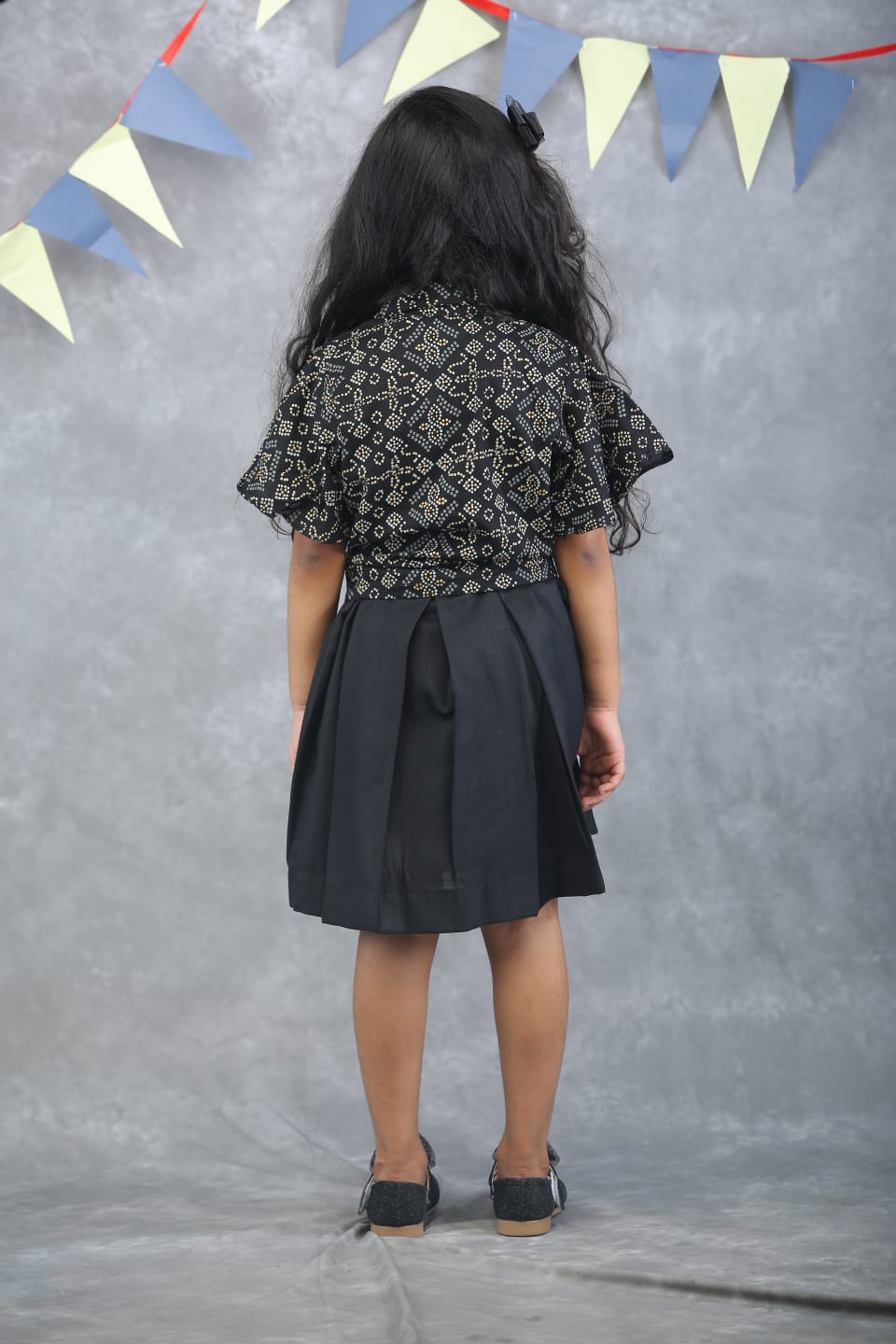 Shop stylish skirt co-ord set for little girls